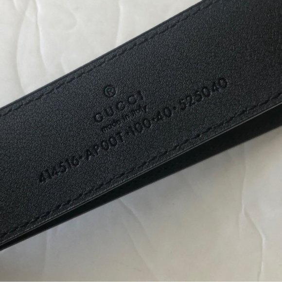 Gucci Leather Double G buckle  Belt Black Made in Italy 1in Wide New Sz. 100-40